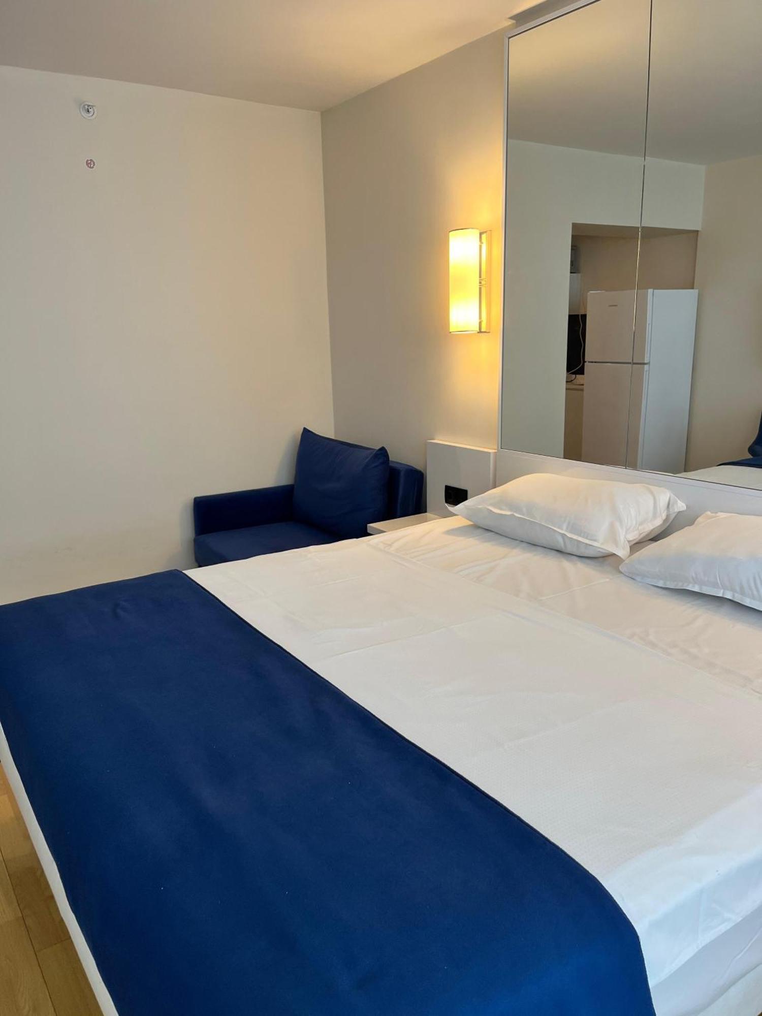 Black Sea Coast Apartment Batumi Bagian luar foto